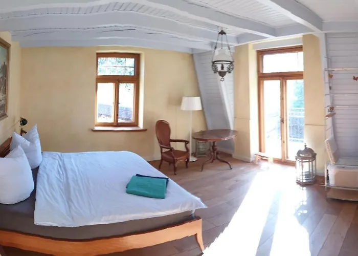 Ferienhaus Am Wasserturm Für 6 Erwachsene Und 9 *